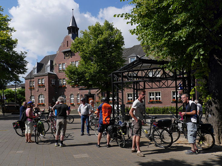 © www.mutbuergerdokus.de: Kölner Fahrrad-Sternfahrt