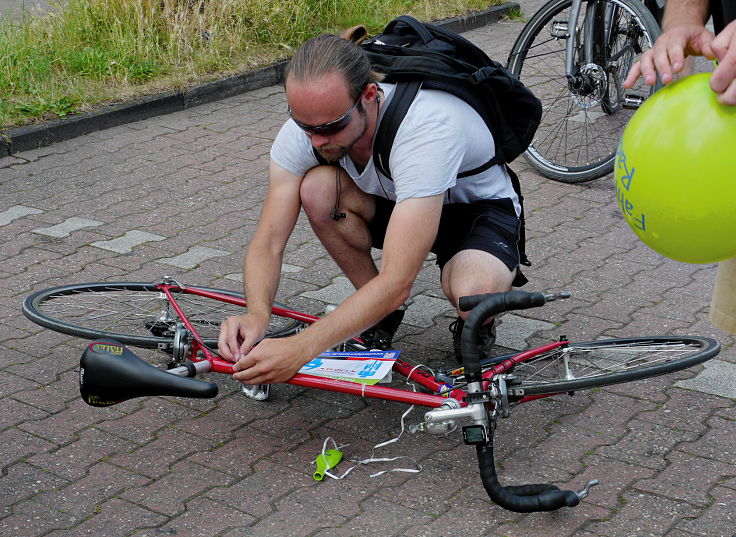 © www.mutbuergerdokus.de: Kölner Fahrrad-Sternfahrt