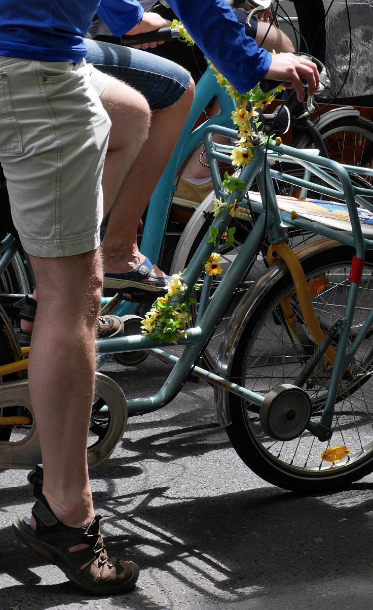 © www.mutbuergerdokus.de: Kölner Fahrrad-Sternfahrt