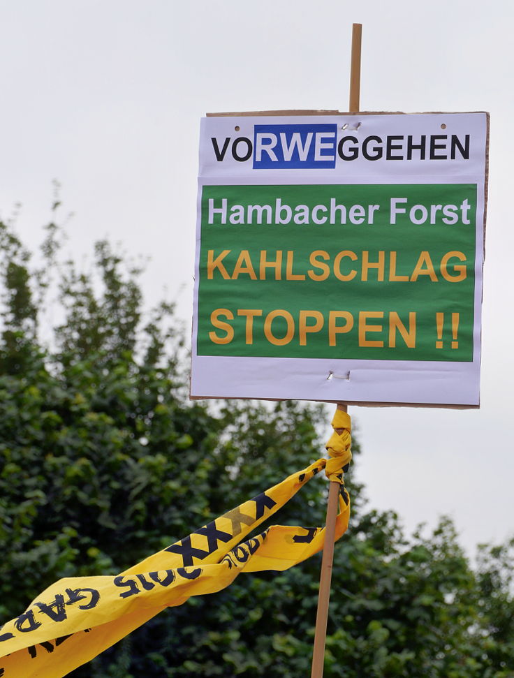 © www.mutbuergerdokus.de: Aktion zur Tour de France: 'Stoppt Braunkohle'