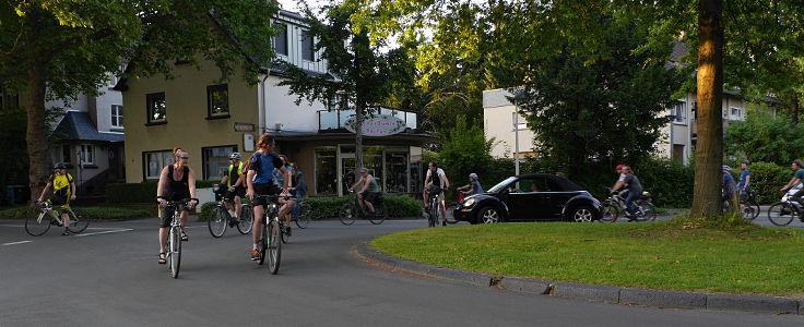 © www.mutbuergerdokus.de: 'Critical Mass Solingen'