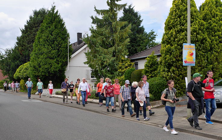 © www.mutbuergerdokus.de: Verheizte Heimat - Wie Dörfer dem Tagebau Garzweiler II weichen müssen