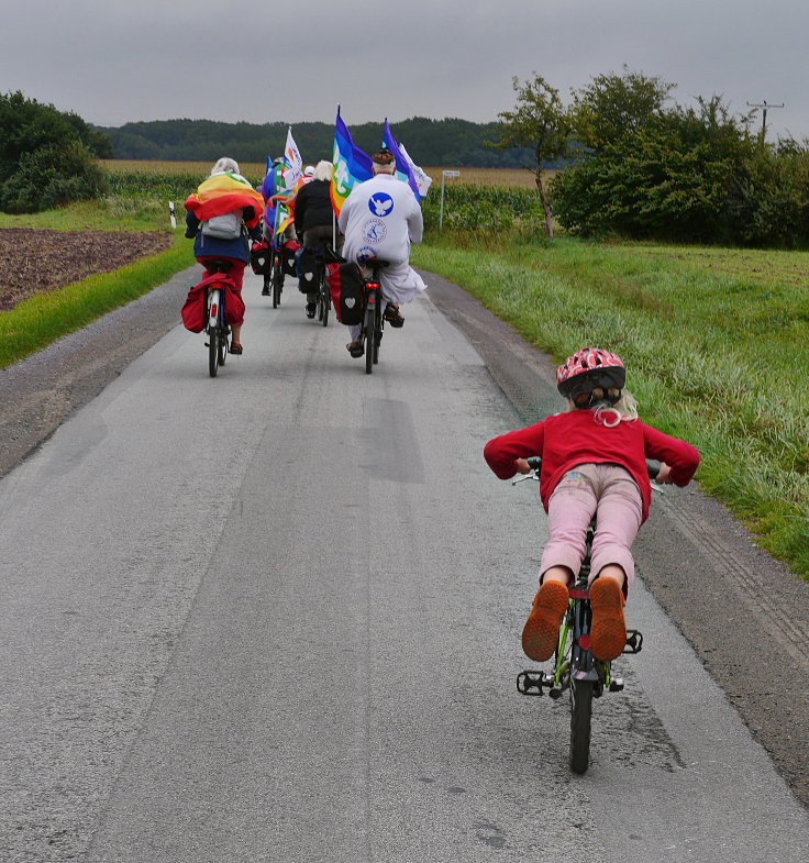© www.mutbuergerdokus.de: 'FriedensFahrradtour NRW'