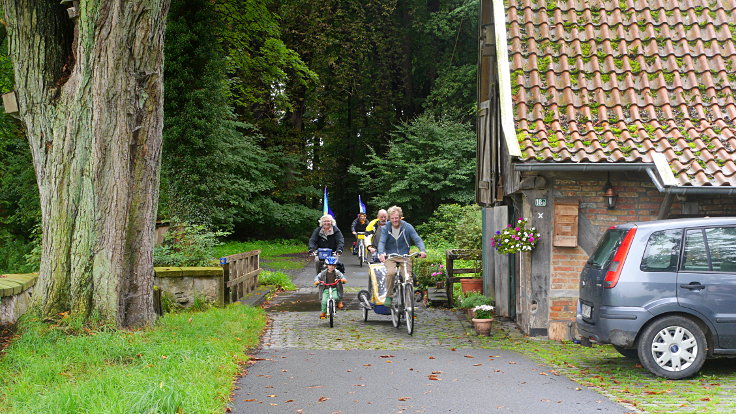 © www.mutbuergerdokus.de: 'FriedensFahrradtour NRW'