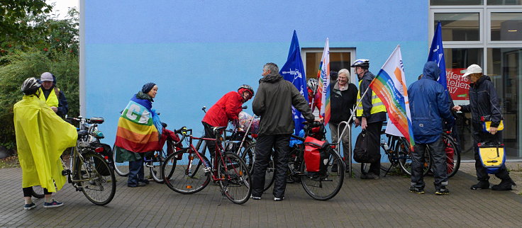 © www.mutbuergerdokus.de: 'FriedensFahrradtour NRW'