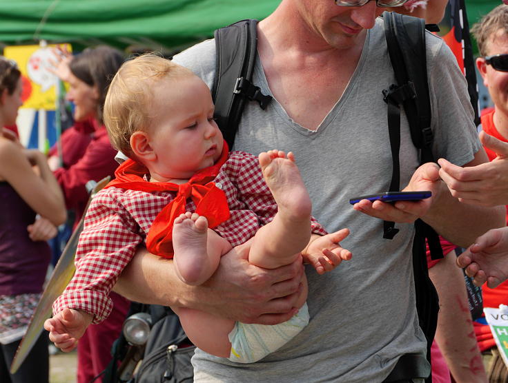 © www.mutbuergerdokus.de: 'Rote Linie gegen Kohle!'