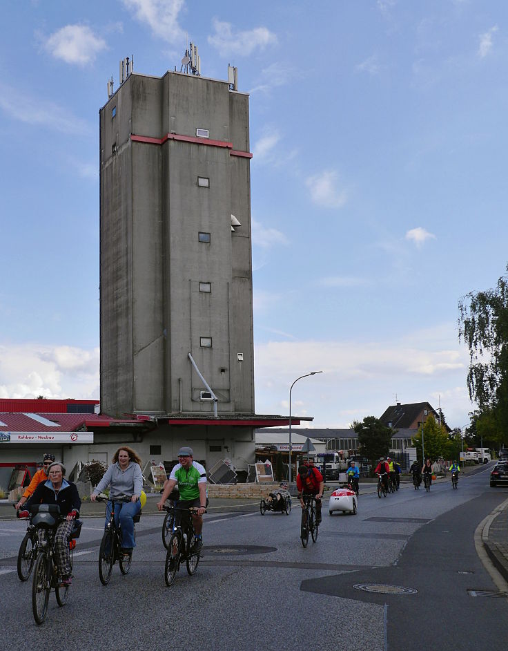 © www.mutbuergerdokus.de: 4. 'Mönchengladbacher Fahrradsternfahrt'