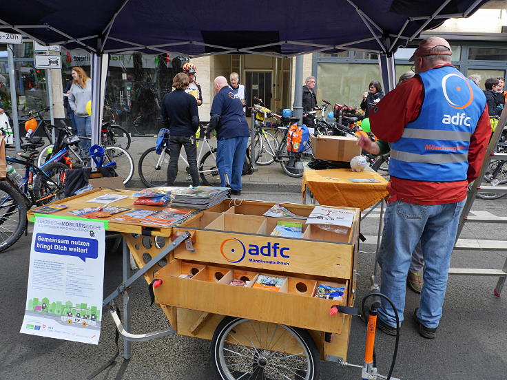 © www.mutbuergerdokus.de: 4. 'Mönchengladbacher Fahrradsternfahrt'