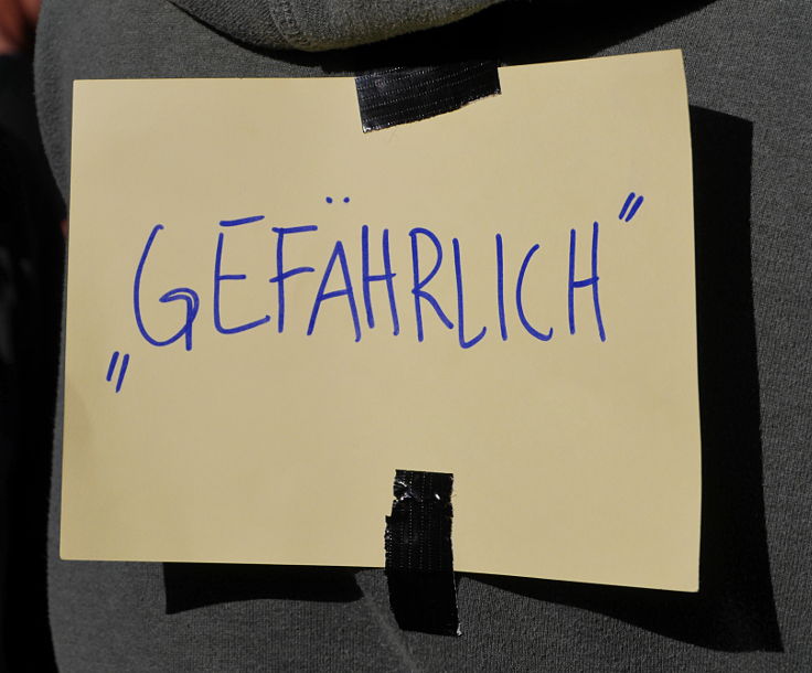 © www.mutbuergerdokus.de: 42. Waldführung im Hambacher Forst
