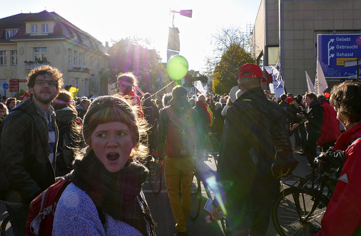 © www.mutbuergerdokus.de: 'Demo zur Weltklimakonferenz'