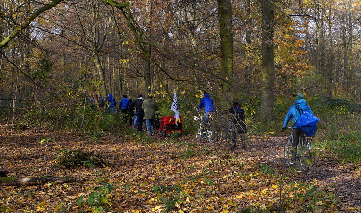 © www.mutbuergerdokus.de: Unterstützungs-Radtour zum Hambacher Forst