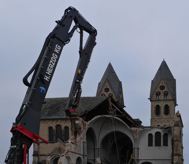 © www.mutbuergerdokus.de: Abriss des 'Immerather Doms' ('St. Lambertus') in Immerath (Erkelenz)