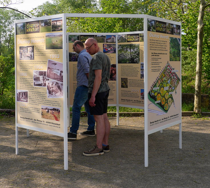 © www.mutbuergerdokus.de: Gartenfest am 'Ökotop' zum 'Tag der Erde'