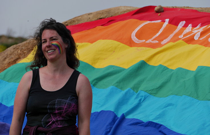 © www.mutbuergerdokus.de: Radtour und '100m Regenbogen Banner Aktion' am Tagebau Hambach