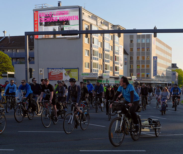 © www.mutbuergerdokus.de: 'Critical Mass Wuppertal'