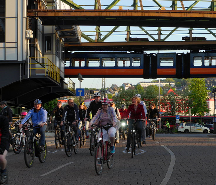 © www.mutbuergerdokus.de: 'Critical Mass Wuppertal'