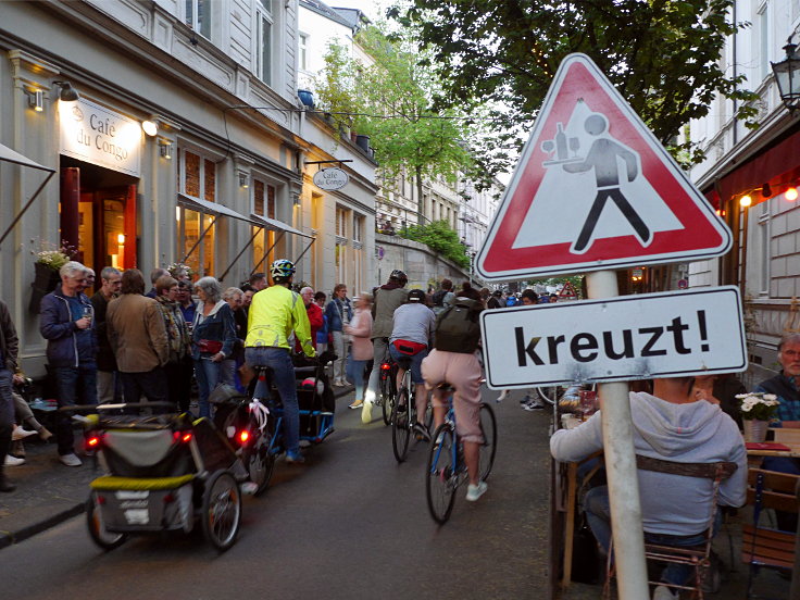 © www.mutbuergerdokus.de: 'Critical Mass Wuppertal'