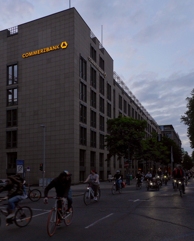 © www.mutbuergerdokus.de: 'Critical Mass Düsseldorf'