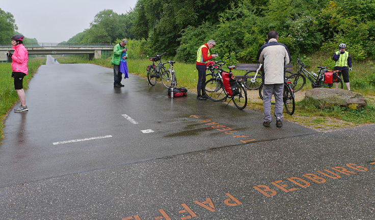 © www.mutbuergerdokus.de: Solidaritätsfahrt des ADFC zum Hambacher Forst