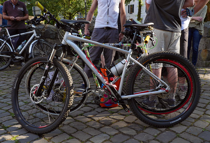 © www.mutbuergerdokus.de: 2. 'Critical Mass Neuss'