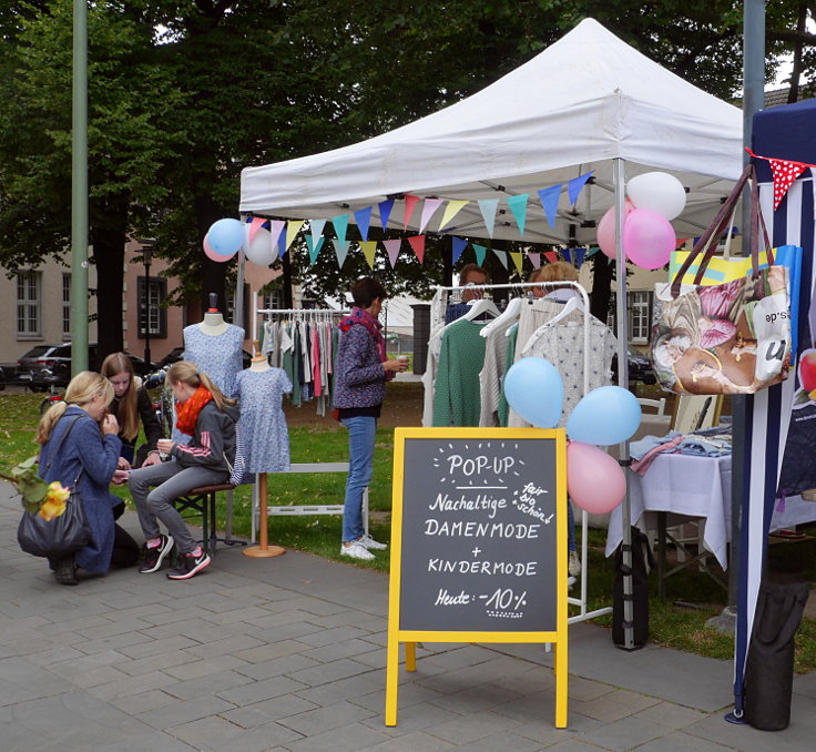 © www.mutbuergerdokus.de: 3. 'Umweltmarkt Neuss'