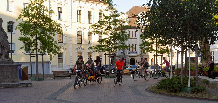 © www.mutbuergerdokus.de: 'Critical Mass Mönchengladbach'