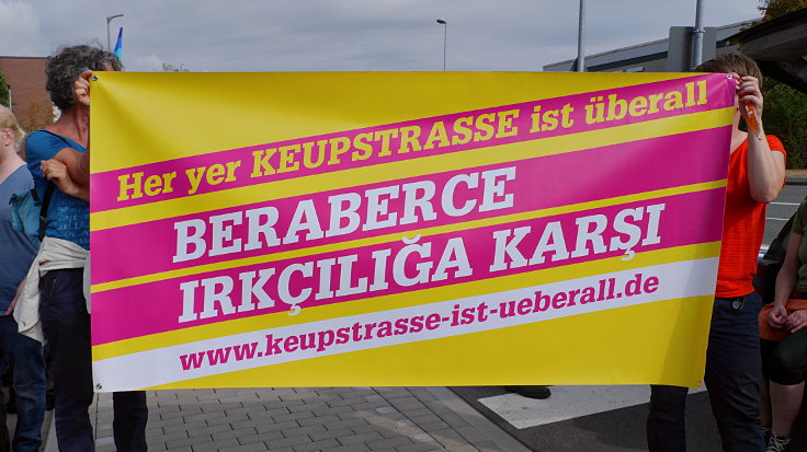 © www.mutbuergerdokus.de: lebenslaute: 'Mit Suite und Kantate gegen den Staat im Staate - Geheimdienste abschalten!'