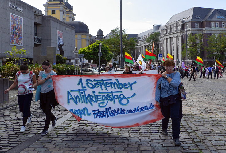 © www.mutbuergerdokus.de: Antikriegstag: Kundgebung und Demonstration: 'Aufstehen gegen Faschismus und Krieg'