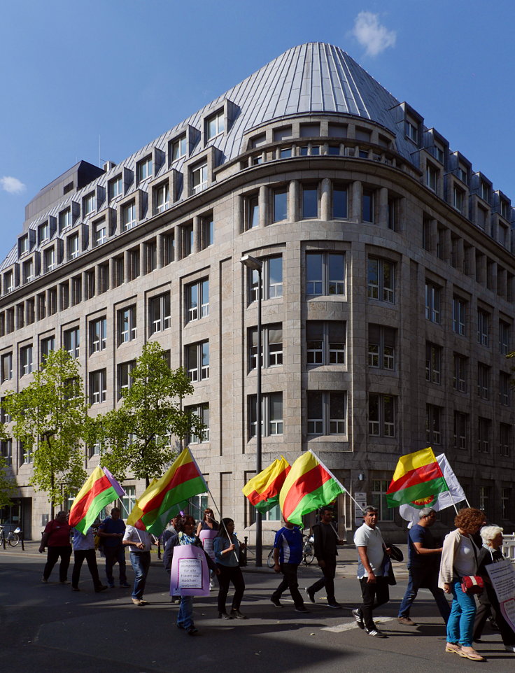 © www.mutbuergerdokus.de: Antikriegstag: Kundgebung und Demonstration: 'Aufstehen gegen Faschismus und Krieg'