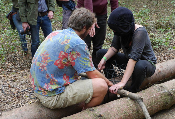 © www.mutbuergerdokus.de: Waldführung im Hambacher Forst