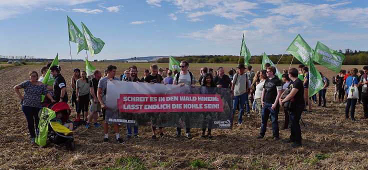 © www.mutbuergerdokus.de: Waldführung im Hambacher Forst