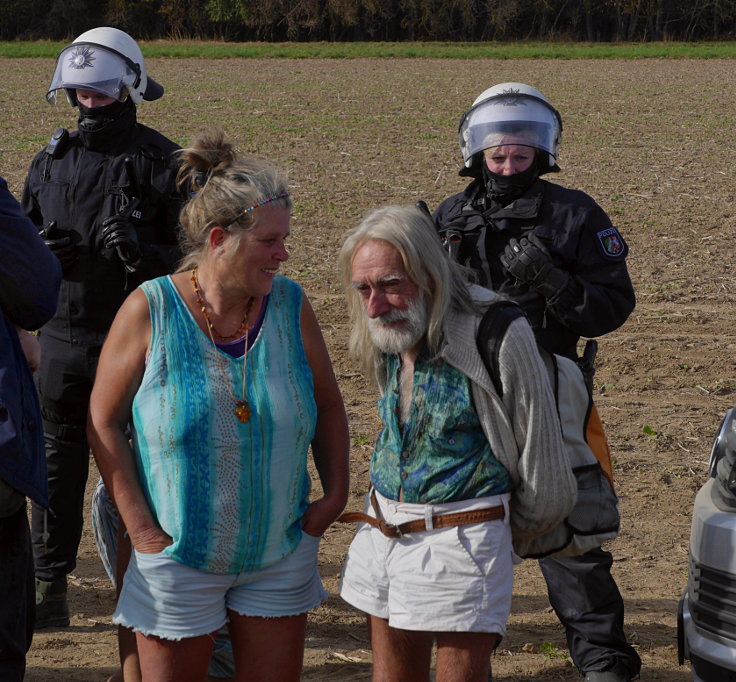 © www.mutbuergerdokus.de: Demonstration am Hambacher Forst