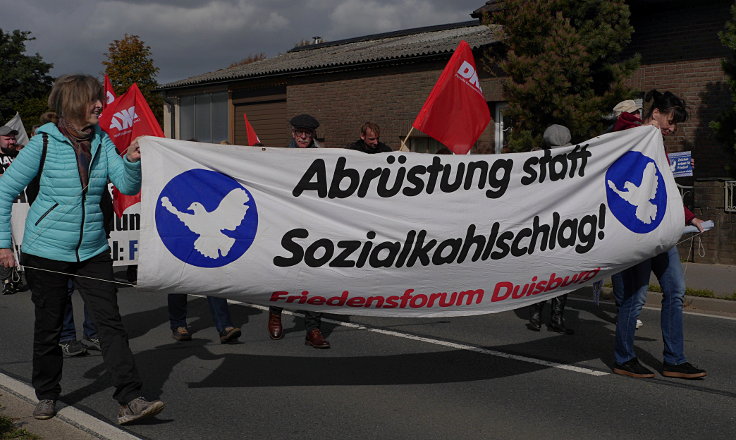 © www.mutbuergerdokus.de: 'Demonstration für Frieden und Abrüstung'