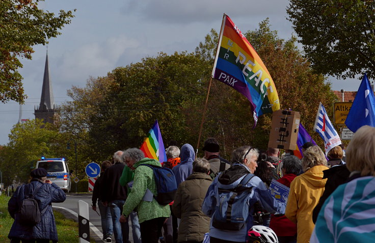 © www.mutbuergerdokus.de: 'Demonstration für Frieden und Abrüstung'