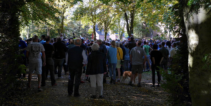 © www.mutbuergerdokus.de: 'Wald- und Dorfspaziergang in & um Keyenberg'