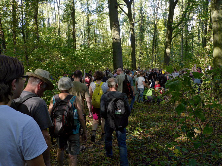 © www.mutbuergerdokus.de: 'Wald- und Dorfspaziergang in & um Keyenberg'