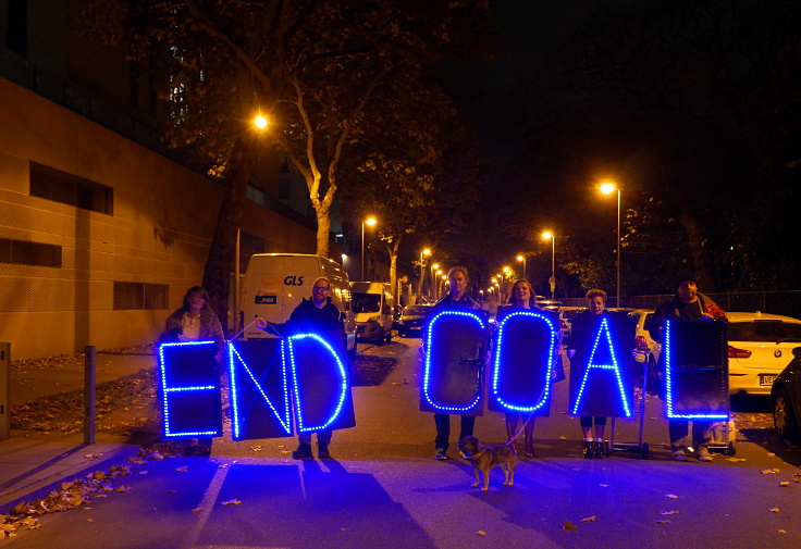 © www.mutbuergerdokus.de: #endcoal Laufdemo: 'Vom Bauwagen der Demokratie zum Kohleausstieg'