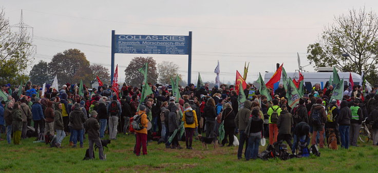 © www.mutbuergerdokus.de: 'Ende Gelände': Solidaritäts-Demonstration, Bagger- und Gleis-Besetzung