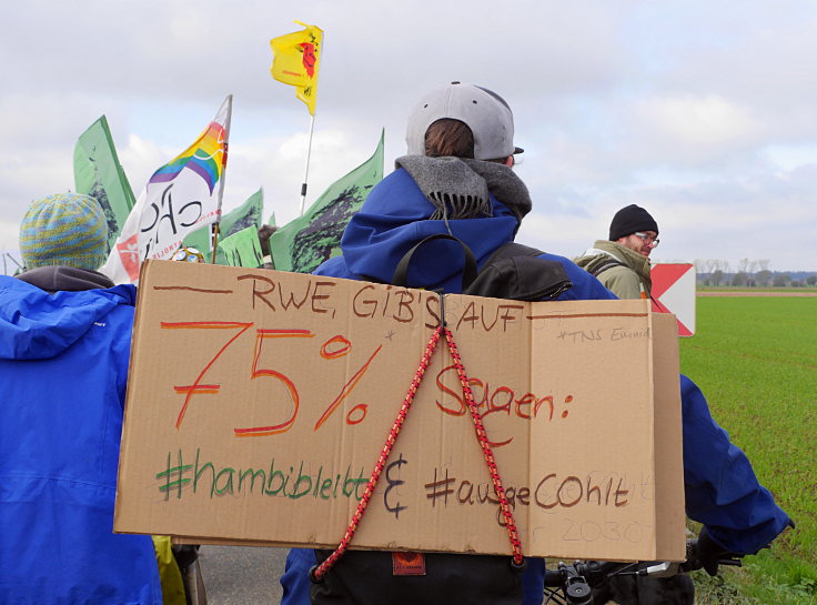 © www.mutbuergerdokus.de: 'Ende Gelände': Solidaritäts-Demonstration, Bagger- und Gleis-Besetzung