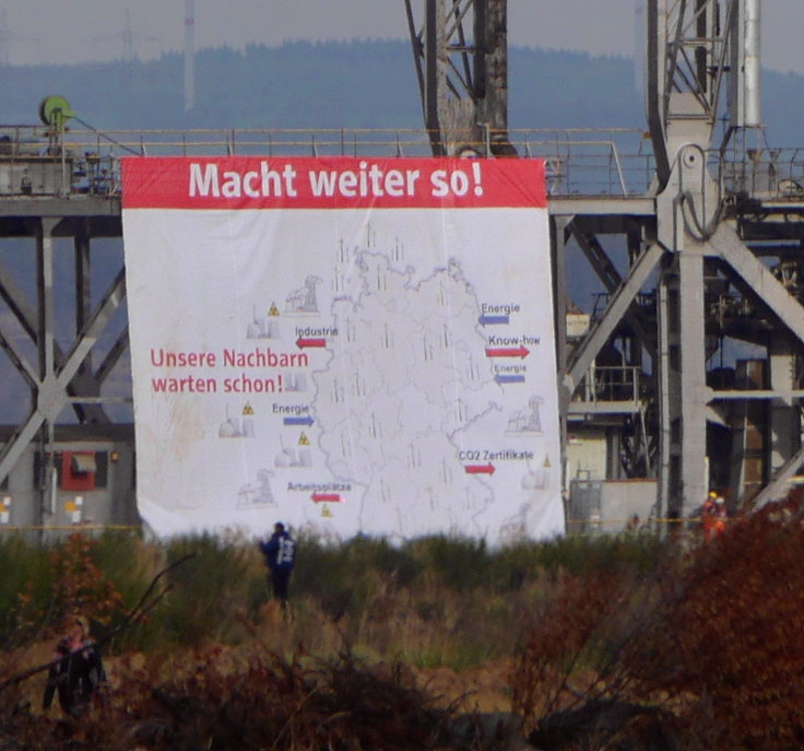 © www.mutbuergerdokus.de: 'Ende Gelände': Solidaritäts-Demonstration, Bagger- und Gleis-Besetzung