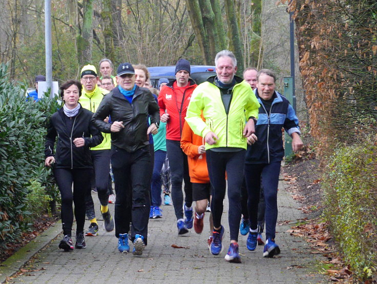 © www.mutbuergerdokus.de: 4. Silvesterlauf Meerbusch