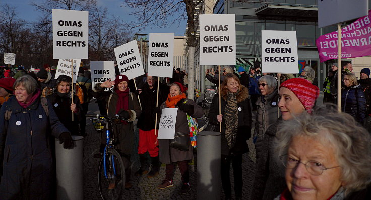 © www.mutbuergerdokus.de: Demonstration: 'Wir haben es satt!'