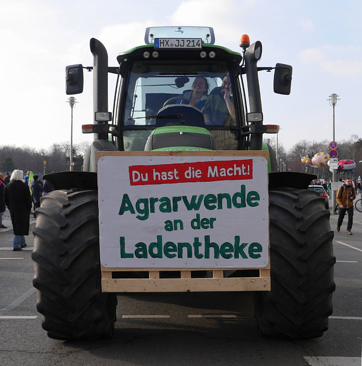 © www.mutbuergerdokus.de: Demonstration: 'Wir haben es satt!'