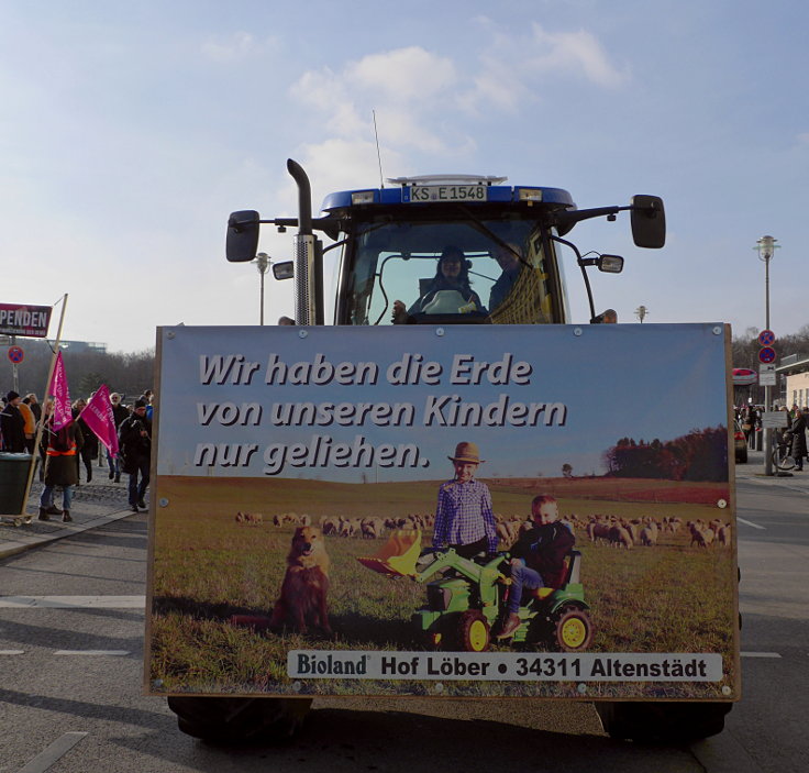 © www.mutbuergerdokus.de: Demonstration: 'Wir haben es satt!'