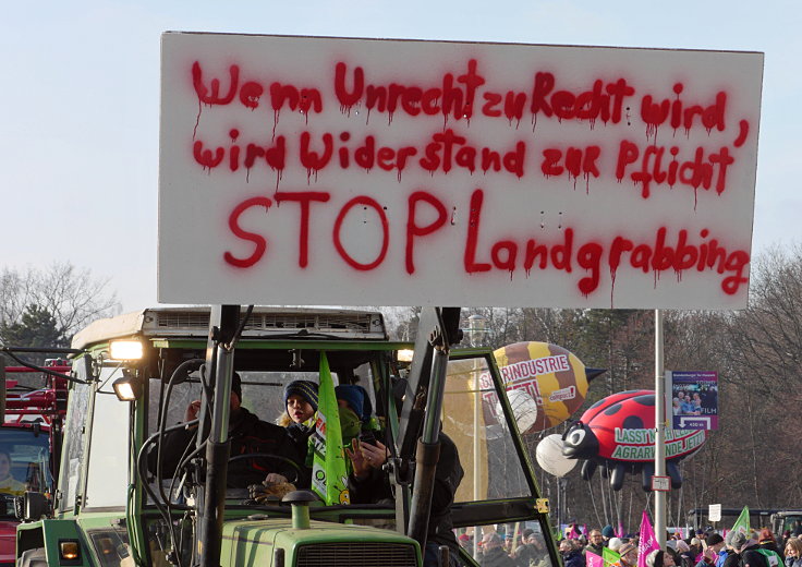 © www.mutbuergerdokus.de: Demonstration: 'Wir haben es satt!'