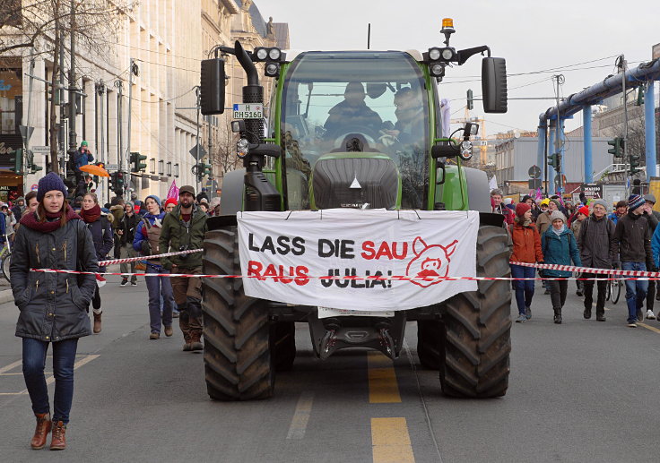 © www.mutbuergerdokus.de: Demonstration: 'Wir haben es satt!'