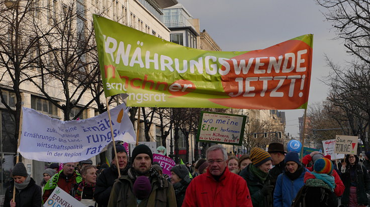 © www.mutbuergerdokus.de: Demonstration: 'Wir haben es satt!'