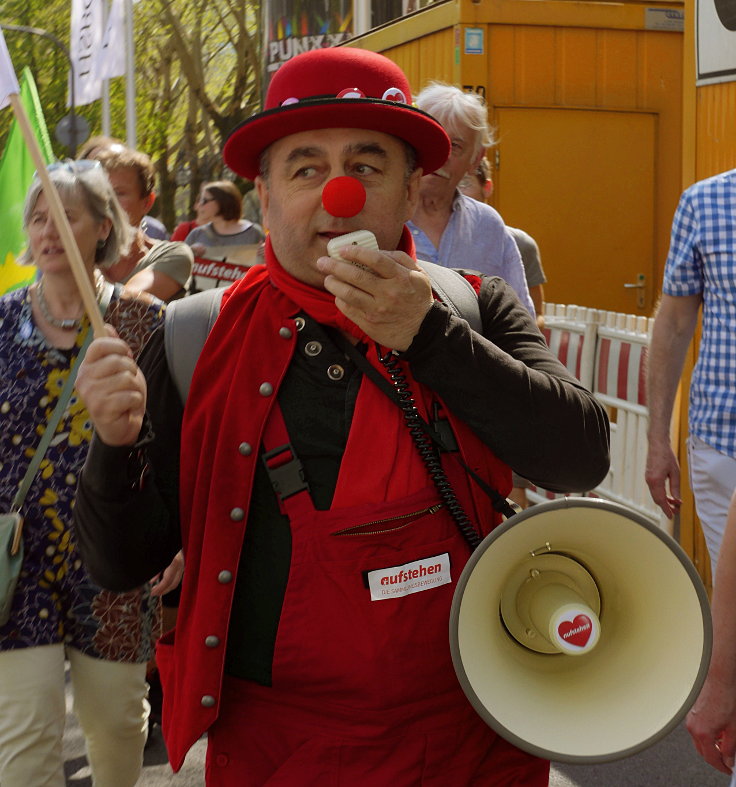 © www.mutbuergerdokus.de: 'Ostermarsch Rheinland'