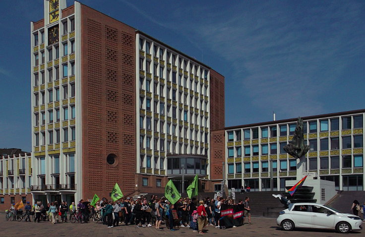 © www.mutbuergerdokus.de: Fridays for Future Düren: 'Europawahlen sind Klimawahlen!'