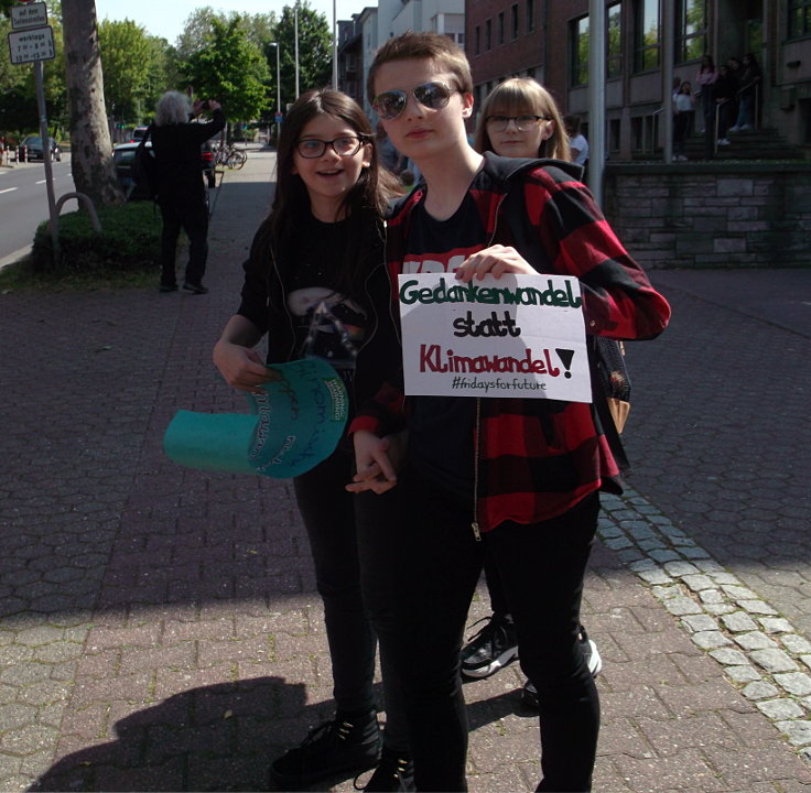 © www.mutbuergerdokus.de: Fridays for Future Düren: 'Europawahlen sind Klimawahlen!'